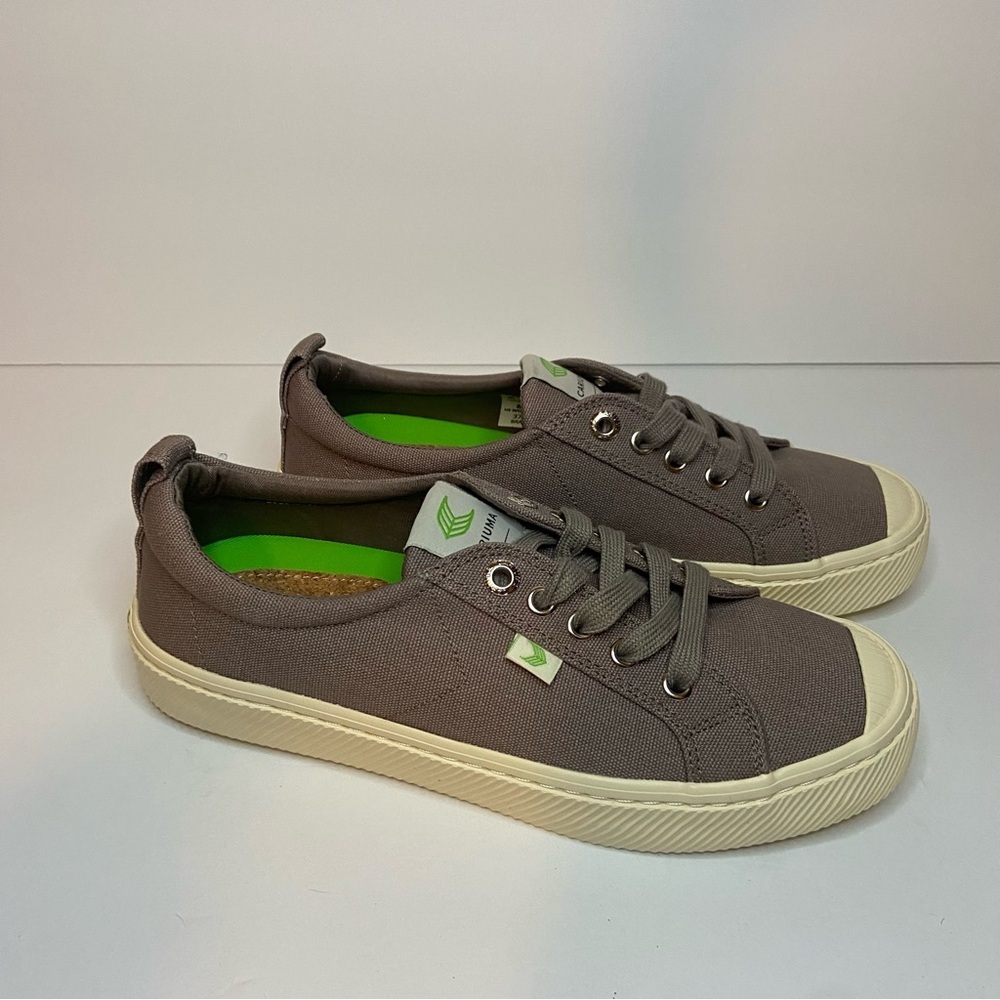 Cariuma Gray Oca Low Top Sneakers - Picture 6 of 9